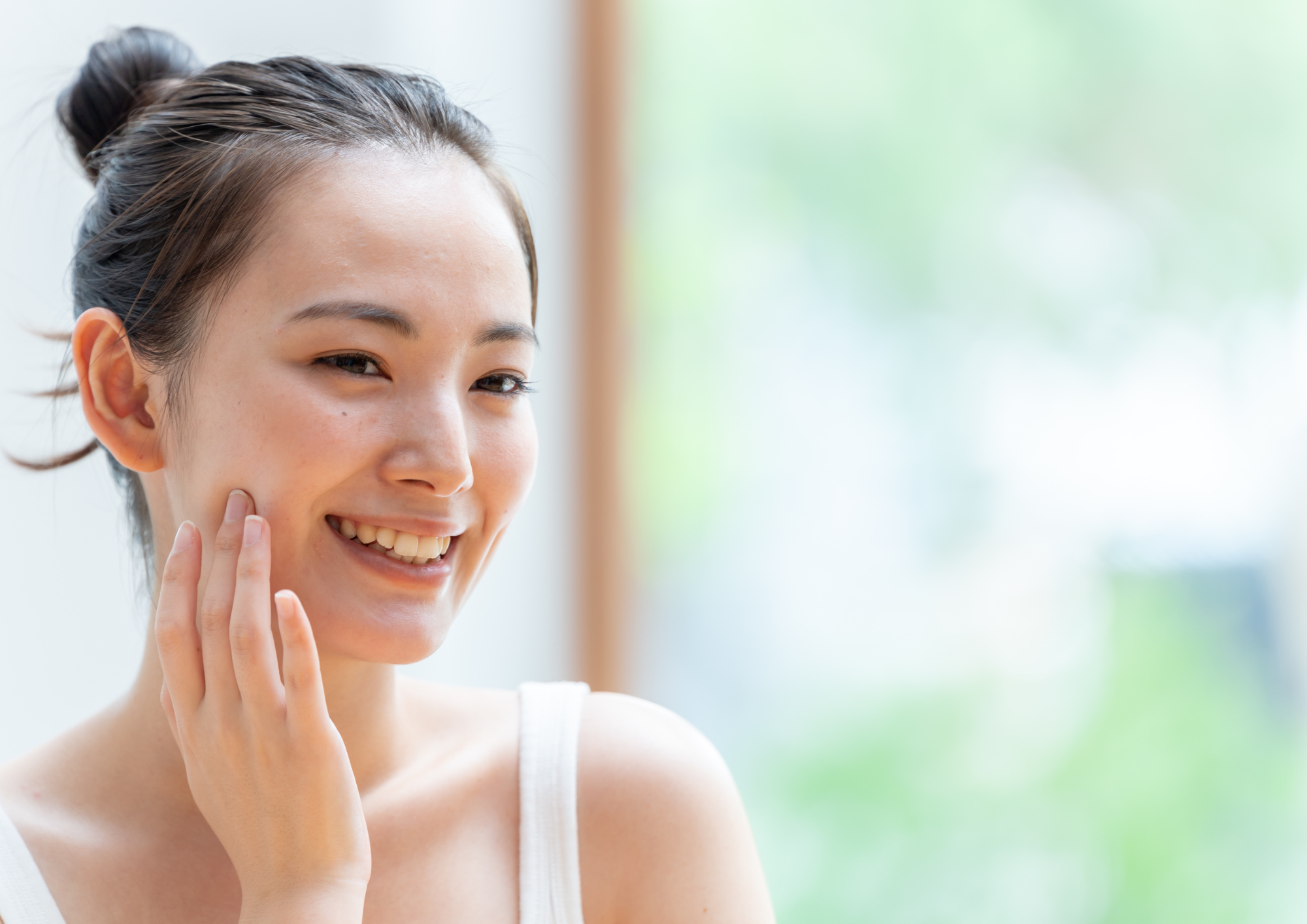 「定期的な角質ケア」で透明感！ごわつきやくすみをオフ